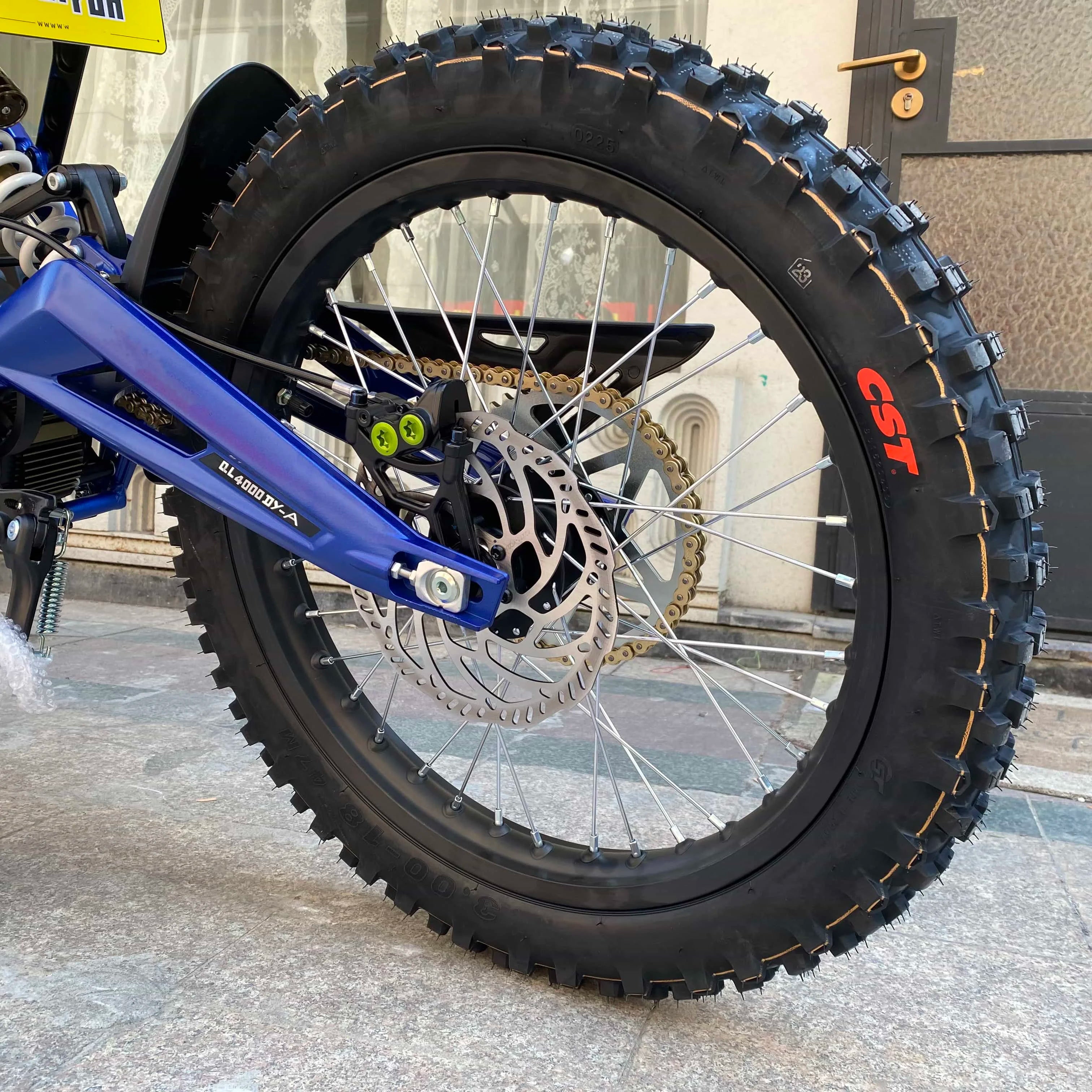 Moto Racing - 2025 Surron Light Bee X